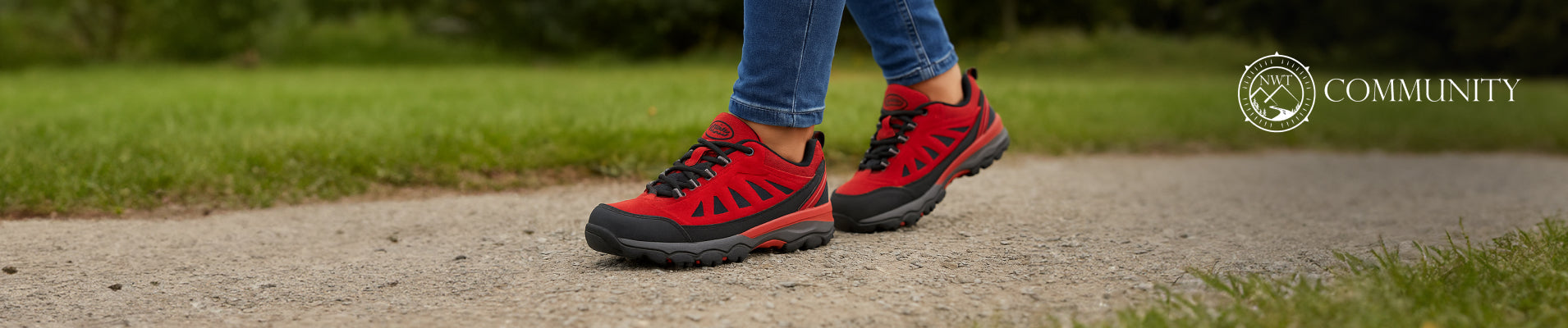 ladies walking shoes