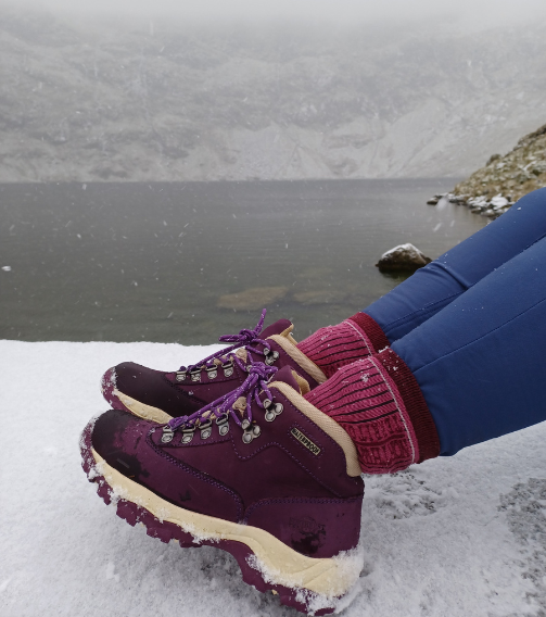 PEAK Women's Leather Waterproof Walking Boots - Black lifestyle