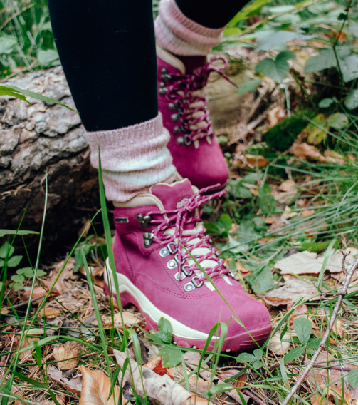 PEAK Women's Leather Waterproof Walking Boots - Black lifestyle