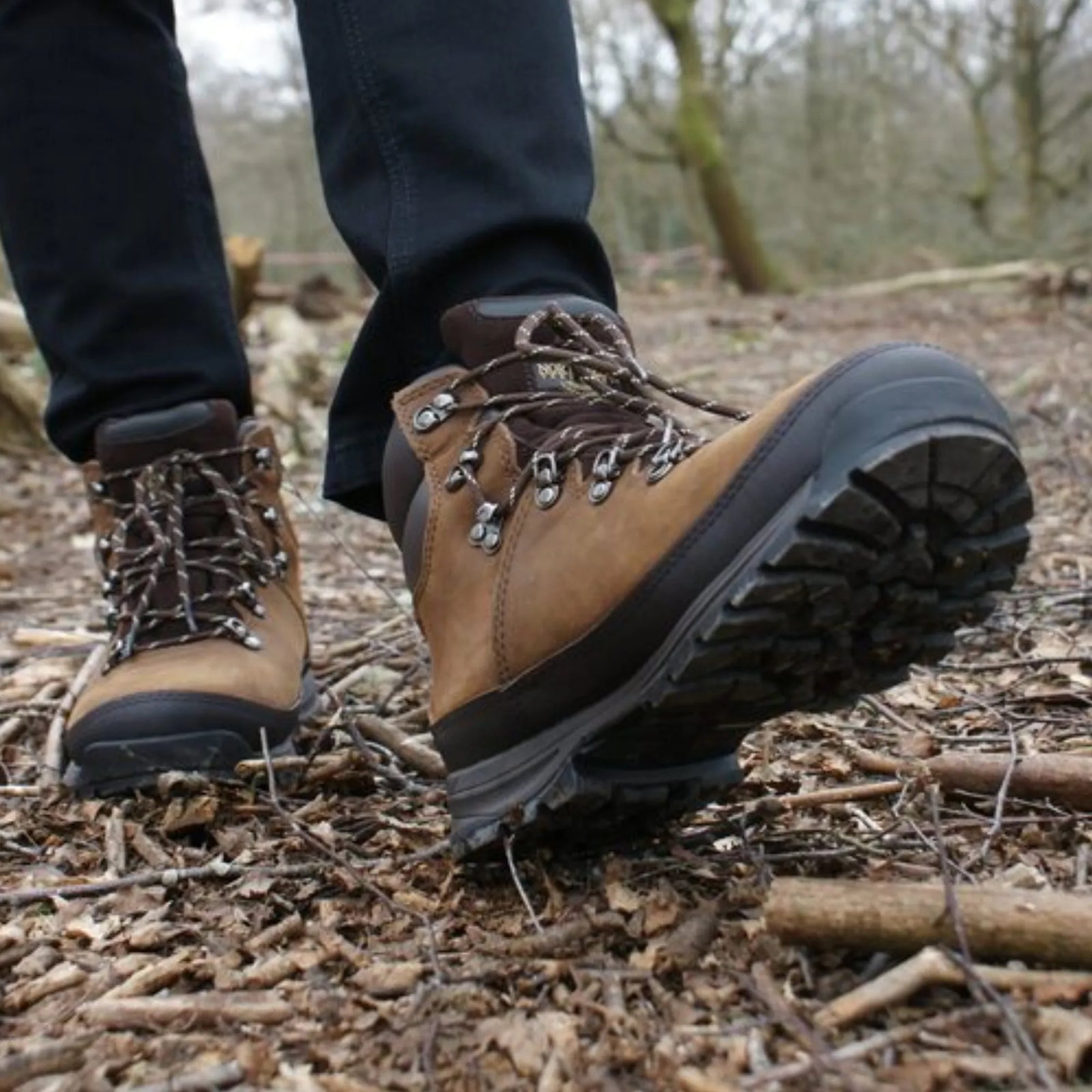 EVEREST Men's Leather 3M Thinsulate Waterproof Hiking Boots - Grey lifestyle