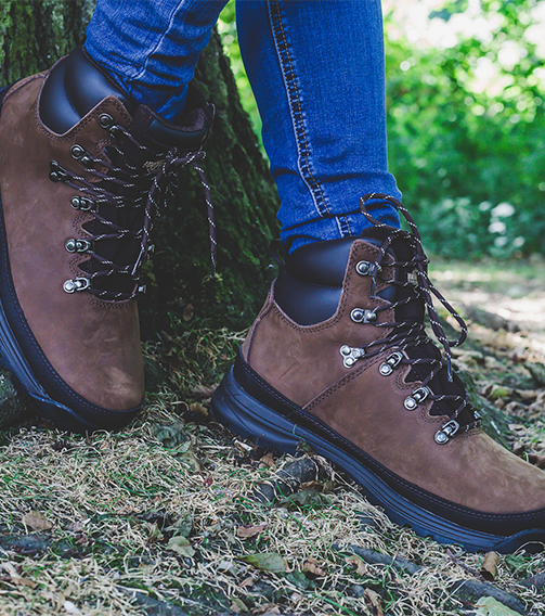 PELLY Men's Leather Waterproof Walking Boots - Waxy Brown lifestyle